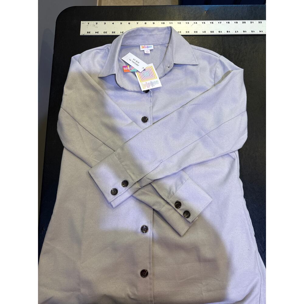 NWT Lularoe - ABIGAIL - Gray button front shacket M